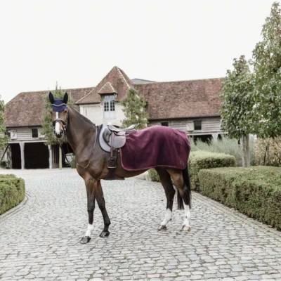 Afbeelding van Kentucky Uitrijdeken Vierkant Heavy Fleece Bordeaux L Agradi.be