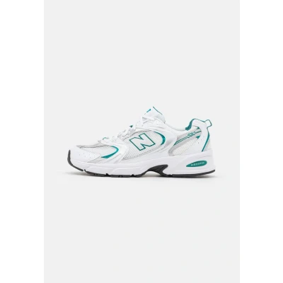 Afbeelding van New Balance Mr530 Lage Heren Sneakers Wit/Groen Maat 42,5