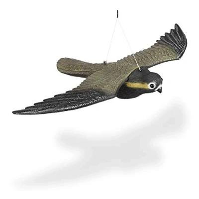 Afbeelding van Relaxdays 2 x vogelverschrikker vliegende valk tuindecoratie vogelwering verjagen