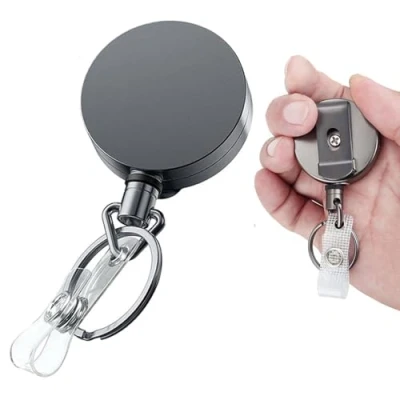Afbeelding van VOVIGGOL intrekbare sleutelhanger van robuust metaal, met riemclip en karabijnhaken, sleutelhanger, ID kaarthouder, sleutelband, 70 cm
