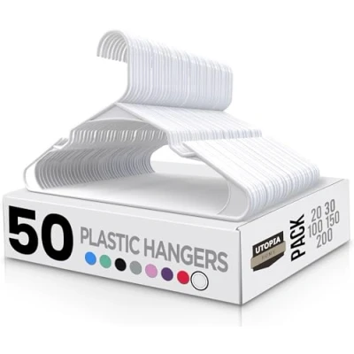 Afbeelding van Sterke plastic kleerhangers (42 cm breed) Hoogwaardige vilten hangers voor kleerkasten Duurzaam, antislip Ontworpen gevoelige kleding (Pack van 50) (wit)