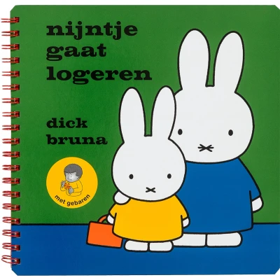 Afbeelding van nijntje gaat logeren met gebaren