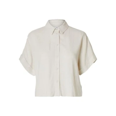 Afbeelding van Selected Femme dames Viva blouse in linnenblend de kleur Beige, maat: 36