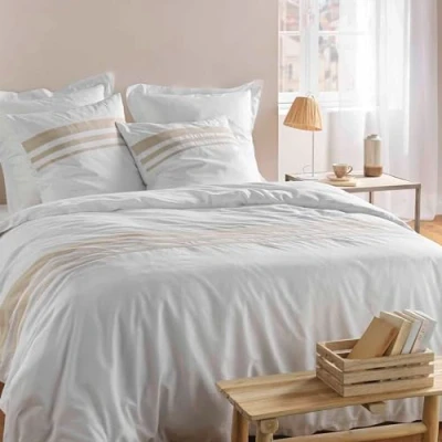 Afbeelding van Complete bed linen with decorative stripes MARGAUX, 240 x 220 cm
