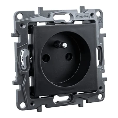 Afbeelding van Stopcontact 2P + E franz. Inbouw Niloe Step zwart systeem
