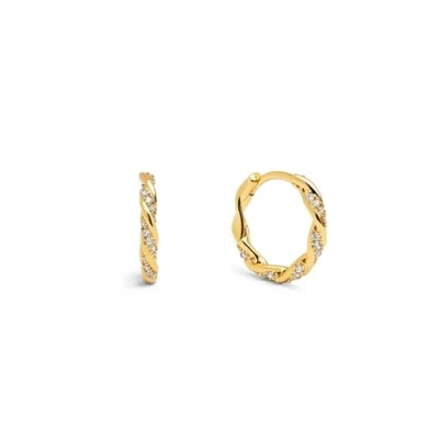 Afbeelding van SINGULARU Naval Creoolse oorbellen. Messing met 18 kt vergulde afwerking. Midi maat zirkonia details. Kliksluiting. Sieraden voor dames, Eén maat, Messing, Geen edelsteen