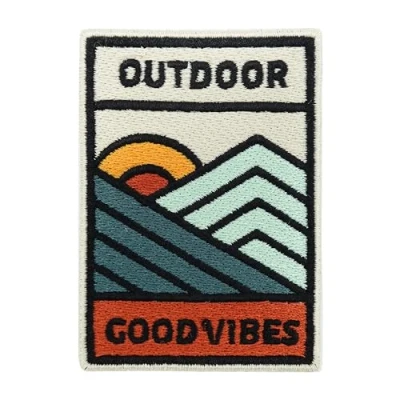 Afbeelding van Finally Home Outdoor Good Vibes Klittenbandpatches Rugzak Wandelen Natuur Bergen