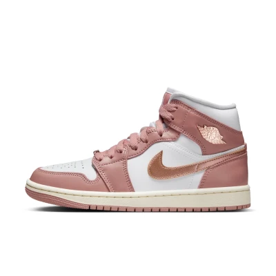 Afbeelding van Jordan AIR 1 MID SE Sneakers hoog, Dames, Maat: 42.5, Red stardust/metallic copper/white/sail Leer