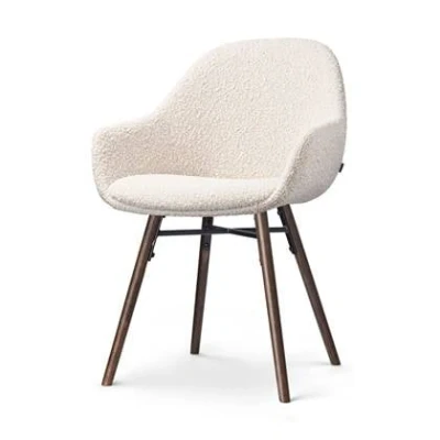 Afbeelding van Nolon Nena Mae Eetkamerstoel Bouclé Beige Armleuning Walnoot