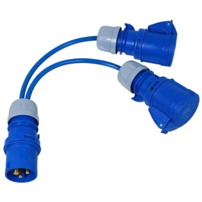 Afbeelding van SPARES2GO Splitterkabel 16 A 240 V voor caravans en camper 2 stopcontacten (blauw)
