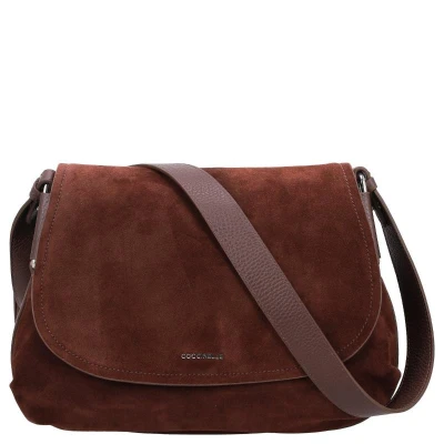 Afbeelding van Coccinelle Schoudertassen Coccinellerebekka suede bruin