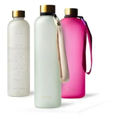 Afbeelding van MAMEIDO 1l &amp; 1,5l Desert Sage Gold Plastic Design Waterfles met Motivatie Tijd Markering, BPA vrij Waterdichte Sportfles voor Gymnastiek