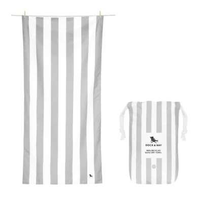 Afbeelding van Dock &amp; Bay Strandhanddoek, sneldrogend, zandvrij, compact, licht, 100% gerecycled, bevat een tas, Cabana Light, Goa Grey, groot (160 x 90 cm, 63 35 inch)