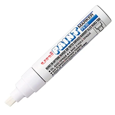 Afbeelding van UNI Paint PX 30 Witte Marker 4 8,5 mm Beitelpunt Verfstift Op Oliebasis, Geschikt Voor Vele Ondergronden Zoals; Glas, Papier, Ceramiek, Plastic of Metaal