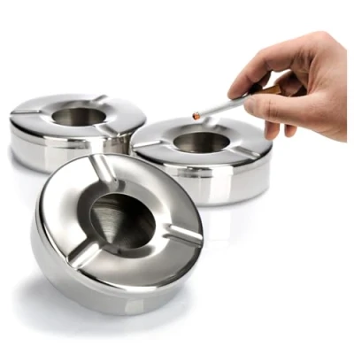 Afbeelding van com four® Asbak 3 x roestvrij staal Windasbak met afneembaar deksel ter bescherming tegen vliegende as Ø 11 cm (003 stuks staal)