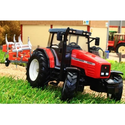 Afbeelding van Britains Tractor Met Cultivator Massey Furguson 1:32