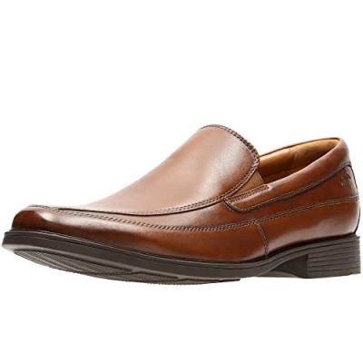 Afbeelding van Clarks Geen kanteling mocassin voor heren, Donkerbruin leer.