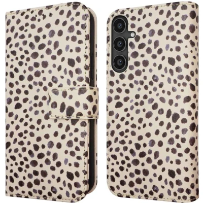 Afbeelding van iMoshion Hoesje Geschikt voor Samsung Galaxy S23 FE Met Pasjeshouder Design Bookcase smartphone Meerkleurig / Black And White Dots