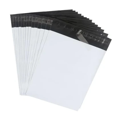 Afbeelding van HVDHYY 30 stuks verzendzakken van kunststoffolie, 32 cm x 45 cm, voor kleding en goederen, waterdicht, ondoorzichtig, zelfklevend, scheurvast, wit