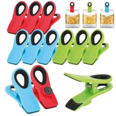 Afbeelding van COM FOUR® 12 x sluitclips met magneet 7 cm, zakclips voor voedselzakken, robuuste zakken, magneetclip om te sluiten (12 stuks groen + blauw rood)