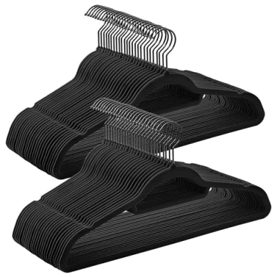 Afbeelding van SONGMICS 50 stuks fluwelen kleerhangers, antislip, met stropdasstang en zwarte haak, ruimtebesparend, 0,6 cm dik, 43,5 lang, voor jurken broeken, inkt