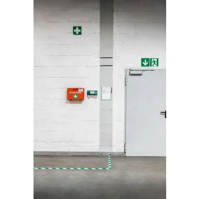 Afbeelding van Vloermarkeringstape DURALINE 50mmx30m groen wit