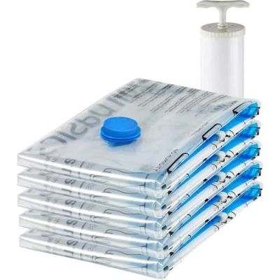 Image de Amazon Basics Lot de 5 housses rangement sous vide avec pompe manuelle, Taille M, Blanc/bleu ciel