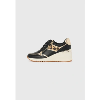 Afbeelding van Marco Tozzi Dames Sneaker 2 23743 42 005 F breedte Maat: 41 EU