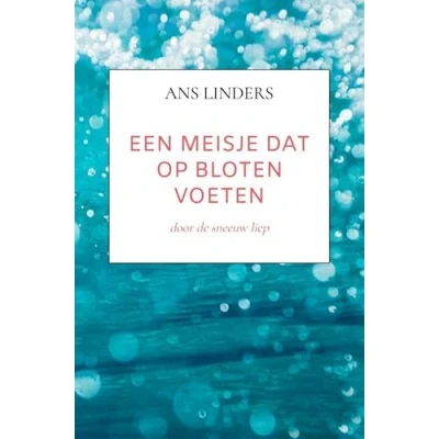 Afbeelding van een meisje dat op bloten voeten