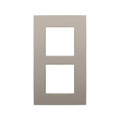 Afbeelding van Tweevoudige afdekplaat, 60 mm centerafstand, verticaal, Niko Intense bronze coated