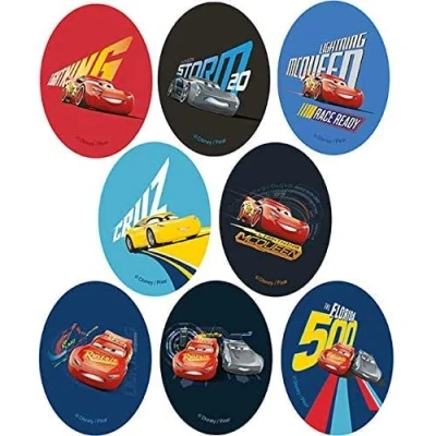 Afbeelding van 8 zeefdrukpatches voor kinderen om op kleding te strijken. Opstrijkbare applicaties het repareren en decoreren van broeken, jassen, truien, rugzakken enz. (Cars 2)