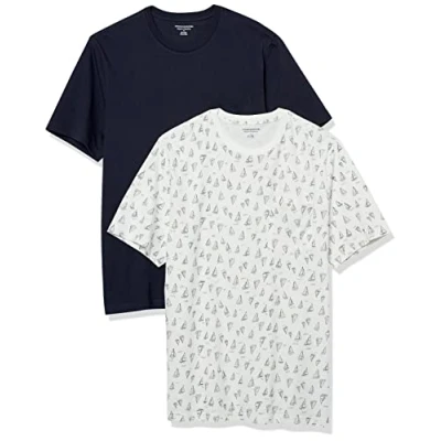 Image de Amazon Essentials Lot de 2 t shirts pour homme, à manches courtes et col rond avec poche, coupe classique, imprimé bateau gris/bleu marine, taille XS