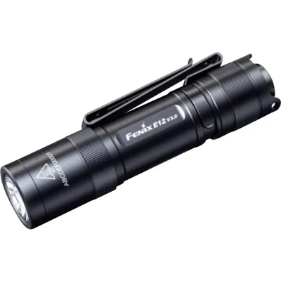 Afbeelding van fenix E12 v3.0 lichte mini zaklamp voor dagelijks gebruik, 200 lumen, 78 m, max. 100 uur, stroomvoorziening via AA batterijen, bidirectionele lichaamsclip, magnetische dop, IP68, zwart