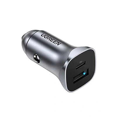 Image de Ugreen Adaptateur d&#039;alimentation pour voiture 18 Watt 3 A PD 3.0, QC 4.0 2 connecteurs de sortie (USB, USB C)