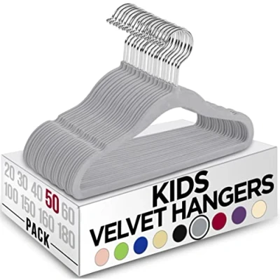 Afbeelding van Utopia Home 50 stuks kleerhangers van duurzaam fluweel, 27,9 cm, voor kast, perfecte peuters en dagelijks gebruik (grijs)