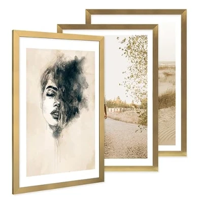 Afbeelding van PHOTOLINI Set van 3 fotolijsten 40 x 60 cm goud brede lijst stevig mdf hout, modern, onbreekbaar acrylglas om op te hangen, extra accessoires voor je wanddecoratie