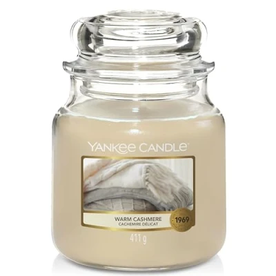 Afbeelding van Yankee Candle Geurkaars Medium Warm Cashmere 13 cm / ø 11