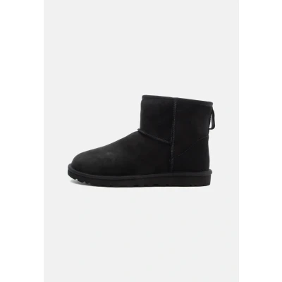 Afbeelding van UGG Classic MINI Korte laarzen, Heren, Maat: 48.5, Black Veloursleer