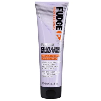 Image de Fudge Everyday Clean Blonde Violet Toning Après shampoing 250 ml