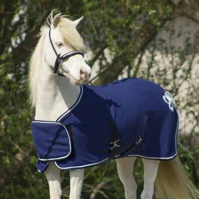 Afbeelding van QHP Falabella ornament fleecedeken blauw maat:100