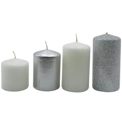 Afbeelding van Set van 4 stompkaarsen voor adventskrans, tafelkaarsen, zilver wit en zilveren glitter, schaal 5 x cm tot (l b h) 9