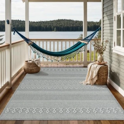 Afbeelding van Vloerkleed voor buiten of balkon en terras In grijs 160 x 220 cm Tapijt geschikt Outdoor Rechthoekig Weer UV bestendig Tuintapijt Buitentapijt CALGARY kleed by The Carpet