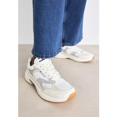 Afbeelding van Tommy Jeans THE Coney Metallic Sneakers laag, Dames, Maat: 37, Newsprint Imitatieleer/ textiel