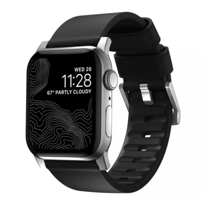 Afbeelding van Nomad Active Strap Pro geschikt voor Apple® Watch 49/45/44 mm Zwart leer &amp; Zilveren gesp/aanzet