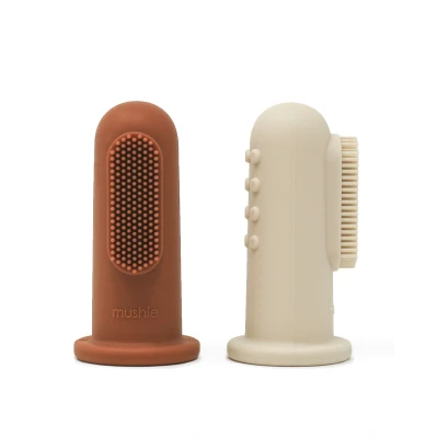 Afbeelding van Mushie Finger Toothbrush Clay/Sand Vingertandenborstel Baby 2 stuks per verpakking Tandenborstel Siliconen