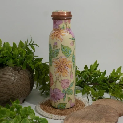 Afbeelding van Puur koperen waterfles bloemenprint groen/rose/wit ± 950 ml (zware uitvoering)