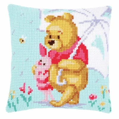 Afbeelding van Kruissteekkussen Disney Winnie in de regen 0172780