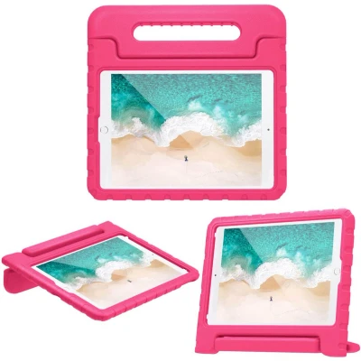 Afbeelding van iMoshion Tablet Hoes Kinderen Geschikt voor iPad 8 (2020) 8e generatie / 7 (2019) 7e 9 (2021) 9e Kidsproof Backcover met handvat Roze
