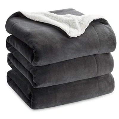 Afbeelding van Bedsure Bankdeken, fleecedeken, bankovertrek, sherpa deken voor 2 personen, warme omkeerbare sherpa, dubbelzijdig, zacht (Antraciet, 230 x 270 cm)