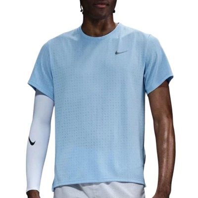 Afbeelding van Nike Performance Breathe Miler TOP Sport Tshirt, Heren, Maat: Medium, Psychic blue/reflective silver